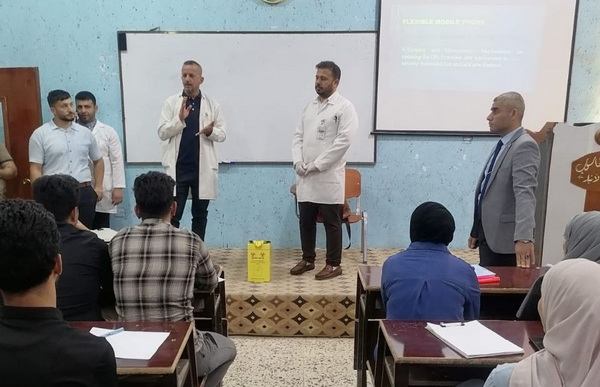 فريق طبي تابع إلى دائرة صحة الانبار يزور كليتنا في حملة لتلقيح فايروس انفلونزا