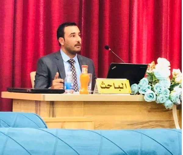 مناقشة طالب ماجستير 