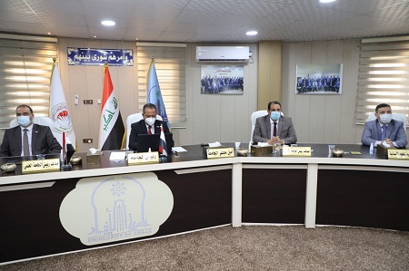 رئيس الجامعة يحضر حفل تكريم الفائزين بجائزة جامعة العين للباحث الأكاديمي العراقي