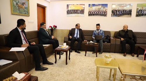 لقاء السيد رئيس الجامعة بالطالب الاول على الشرق الاوسط